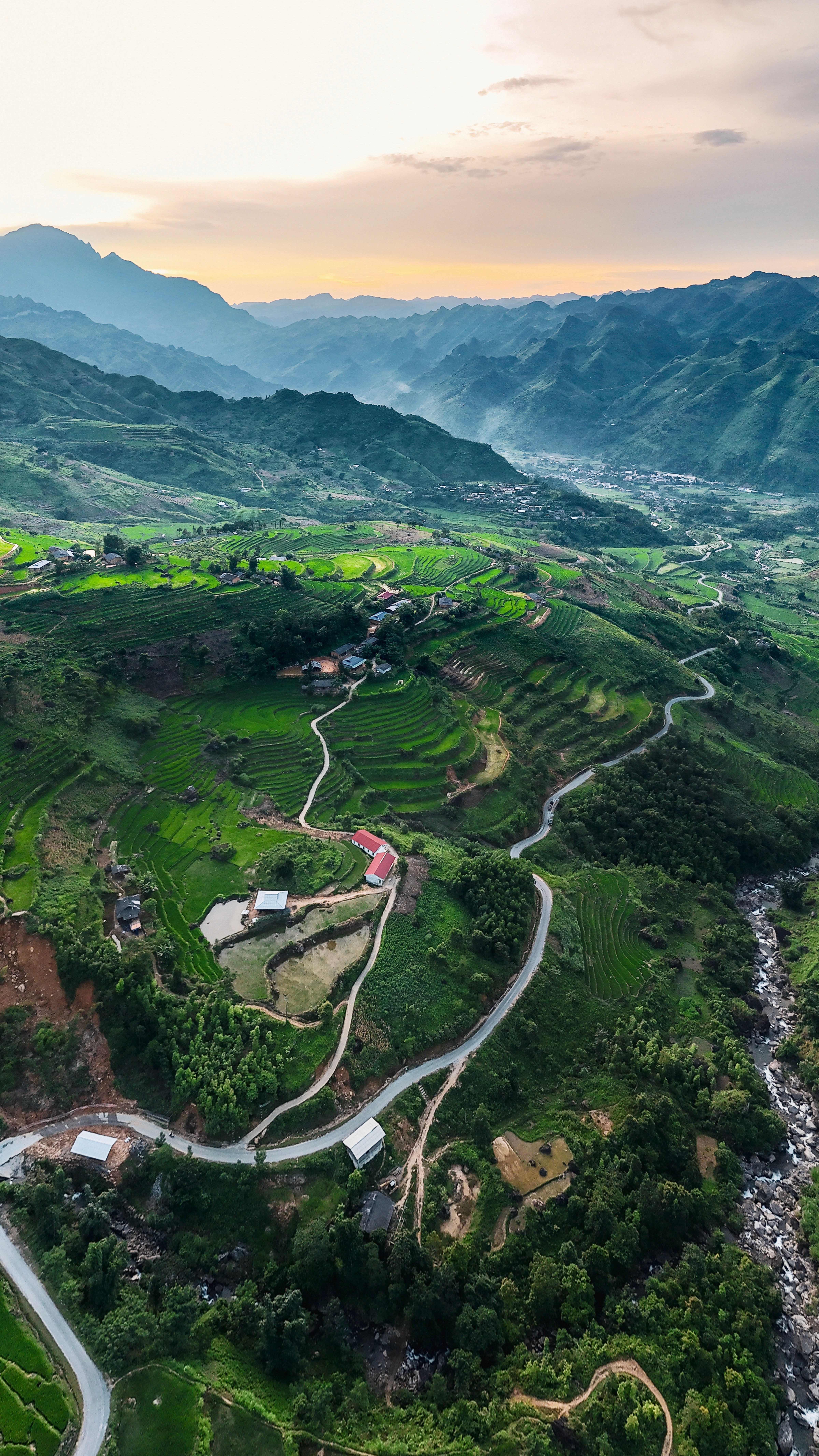 Rice terraces in Vietnam — Vincaro sourcing and export hub